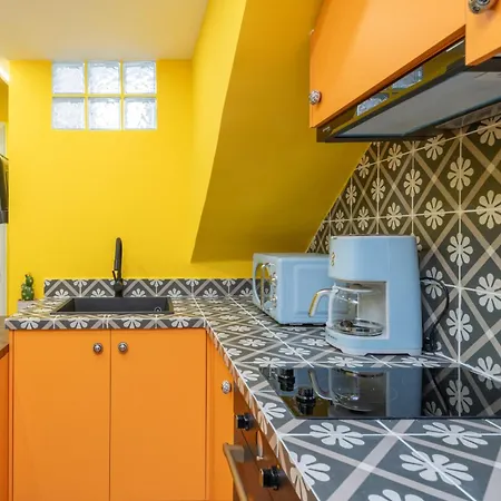 Frida's Apartment *